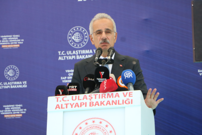 Bakan Uraloğlu: Artık Hakkari'nin dağlarında terör değil, barış kol geziyor