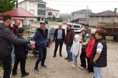 Fransız gezgin bisikletle Çin'e gidiyordu. Türkiye'de mola verdi, içtiği çaya hayran oldu