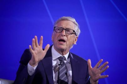 Bill Gates'ten yapay zeka uyarısı. "Hükümetler çok geç kaldı"