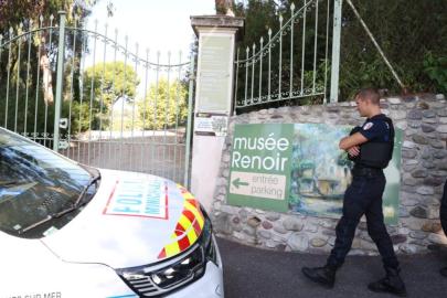 Fransa'da bir müze daha soyuldu. 5 dakikada 10 milyon dolarlık soygun