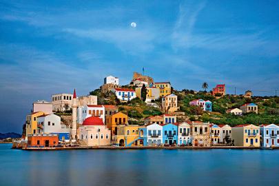 Türkiye'nin dibinde. Meis Adası'nda 1 yıl kalana 5 bin euro